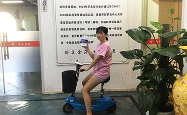 騎著(zhe)小(xiǎo)毛驢輕松學技(jì)術(shù)